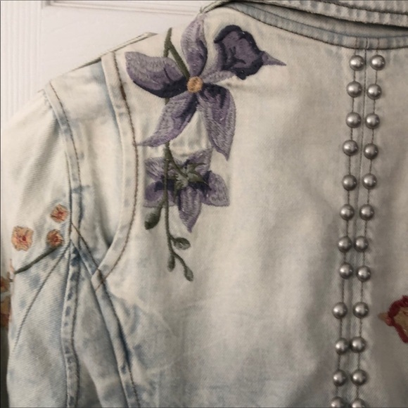 BLANK NYC embroidered moto denim jean jacket Excellent condition XS - Picture 5 of 9